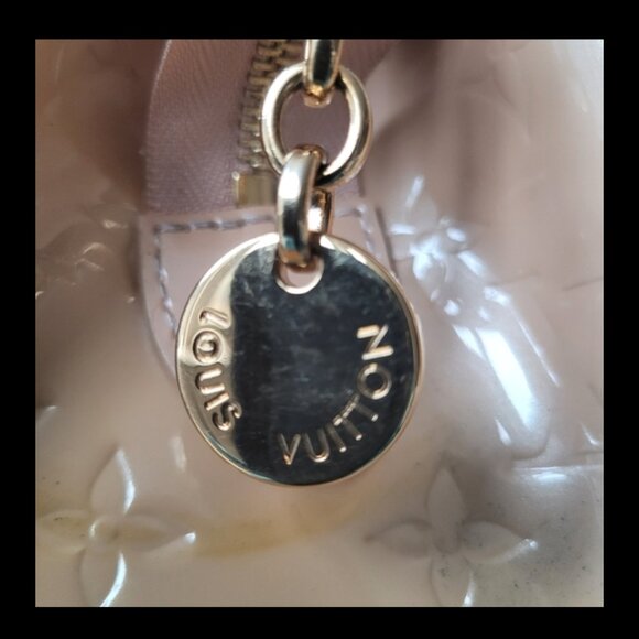 LOUIS VUITTON Monogram Vernis Brea Bag - Picture 9 of 11